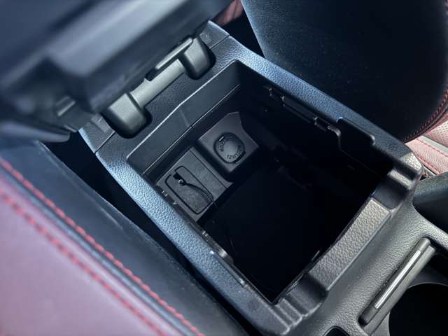 スバル レヴォーグ １．６ ＳＴＩ スポーツ アイサイト ４ＷＤ H30年 (東北) 99