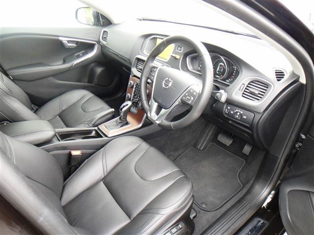 ボルボ Ｖ４０ Ｄ４ インスクリプション ディーゼルターボ H29年 (東北) 99