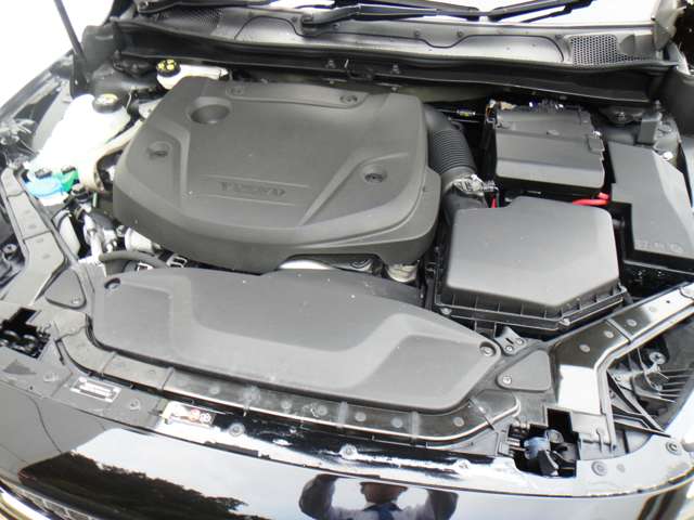 ボルボ Ｖ４０ Ｄ４ インスクリプション ディーゼルターボ H29年 (東北) 99