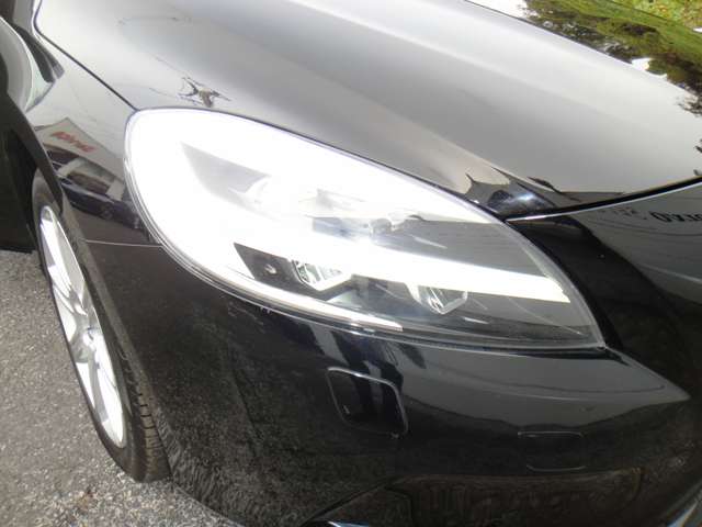 ボルボ Ｖ４０ Ｄ４ インスクリプション ディーゼルターボ H29年 (東北) 99