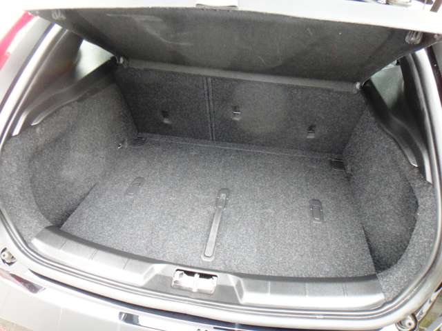 ボルボ Ｖ４０ Ｄ４ インスクリプション ディーゼルターボ H29年 (東北) 99