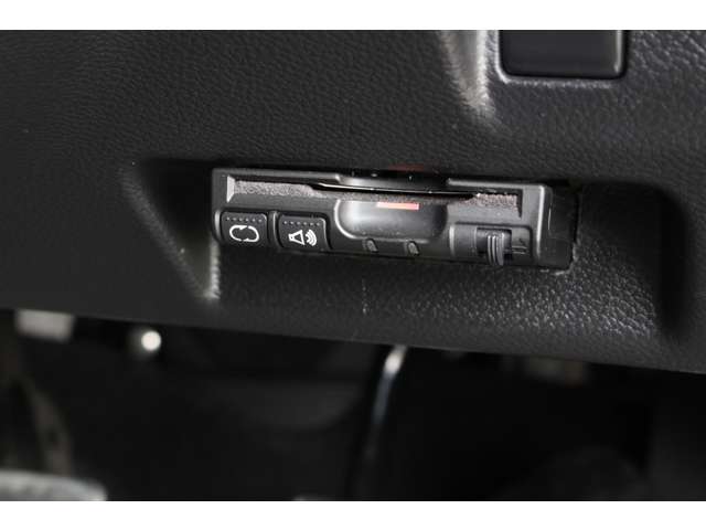 日産 スカイライン ３．７ ３７０ＧＴ タイプＳ H19年 (関東) 99