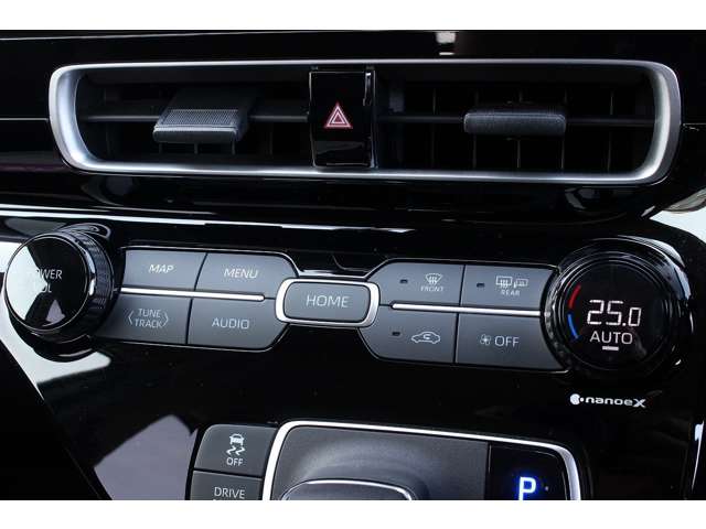 トヨタ アクア １．５ Ｚ R3年 (関東) 99