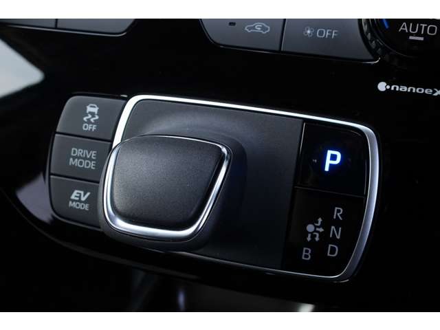 トヨタ アクア １．５ Ｚ R3年 (関東) 99