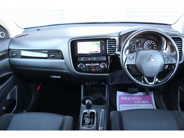 三菱 アウトランダー ２．４ ２４Ｇ セーフティパッケージ ４ＷＤ H27年 (関東) 99