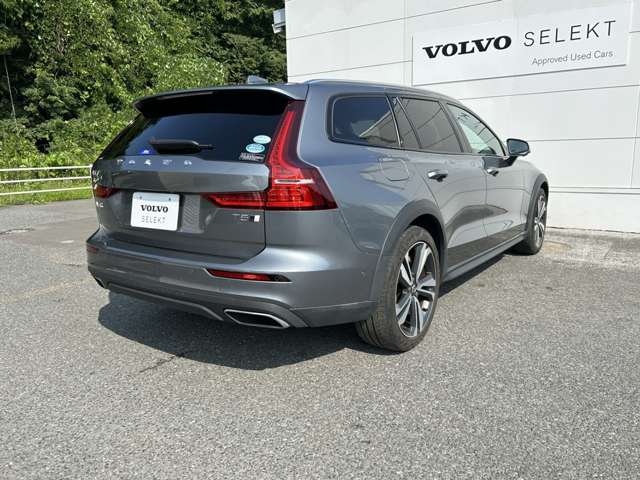 ボルボ Ｖ６０クロスカントリー Ｔ５ ＡＷＤ プロ ４ＷＤ R1年 (東北) 99