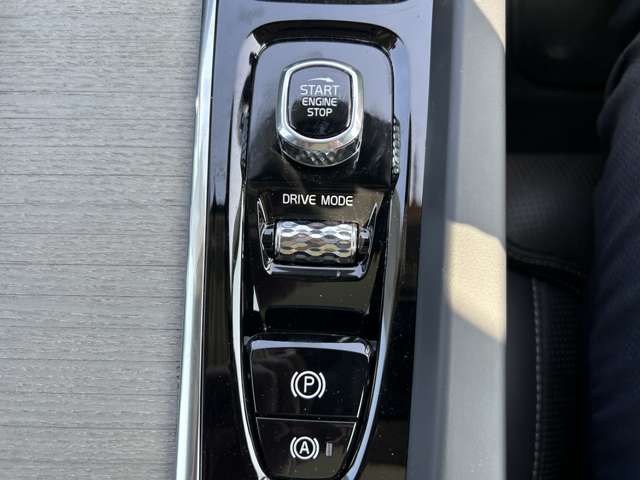 ボルボ Ｖ６０クロスカントリー Ｔ５ ＡＷＤ プロ ４ＷＤ R1年 (東北) 99