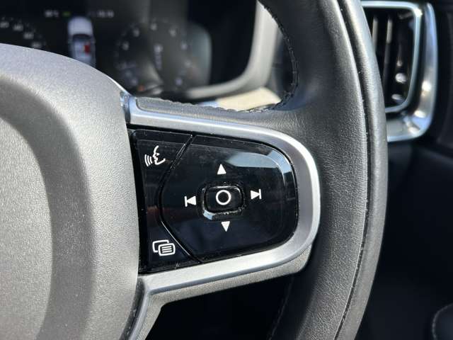 ボルボ Ｖ６０クロスカントリー Ｔ５ ＡＷＤ プロ ４ＷＤ R1年 (東北) 99