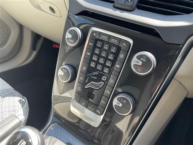 ボルボ Ｖ４０ Ｄ４ モメンタム ディーゼルターボ H28年 (東北) 99