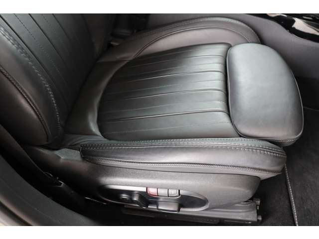 ミニ ミニクラブマン クーパー Ｄ R2年 (近畿) 99