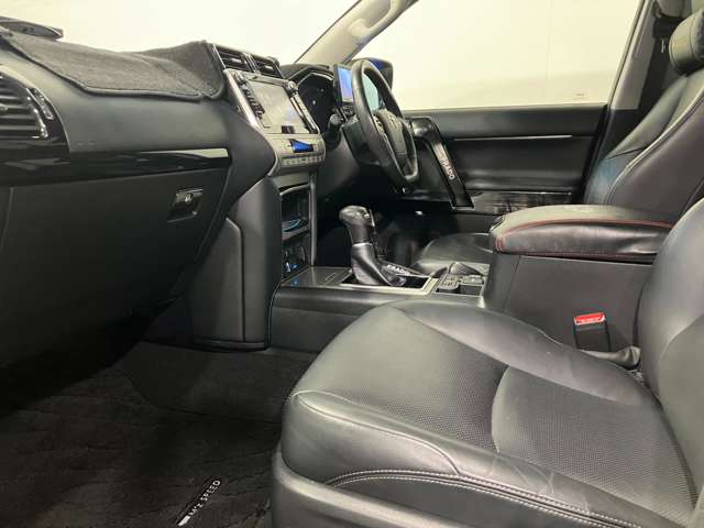 トヨタ ランドクルーザープラド ２．８ ＴＸ Ｌパッケージ ディーゼルターボ ４ＷＤ R1年 (北海道) 99