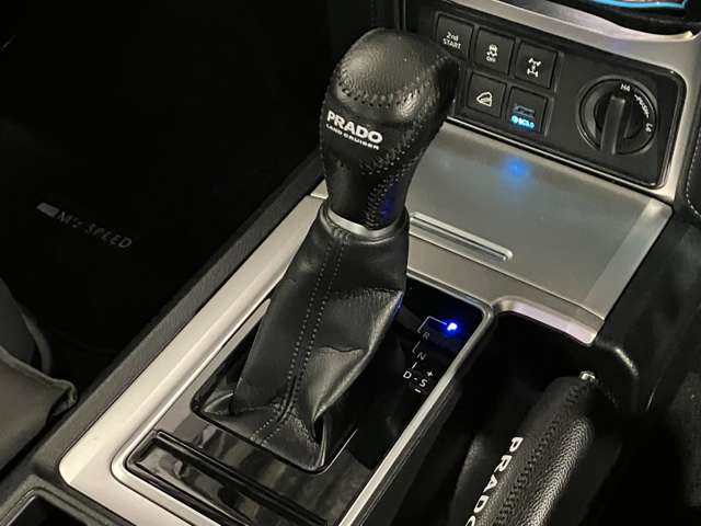 トヨタ ランドクルーザープラド ２．８ ＴＸ Ｌパッケージ ディーゼルターボ ４ＷＤ R1年 (北海道) 99