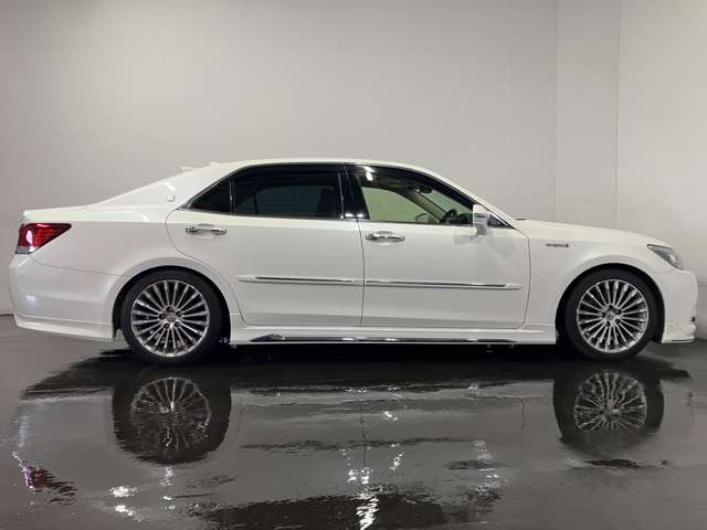 トヨタ クラウンマジェスタ　ハイブリッド ２．５ ＦＯＵＲ ４ＷＤ H30年 (北海道) 99