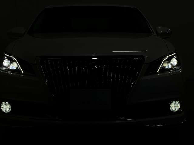 トヨタ クラウンマジェスタ　ハイブリッド ２．５ ＦＯＵＲ ４ＷＤ H30年 (北海道) 99