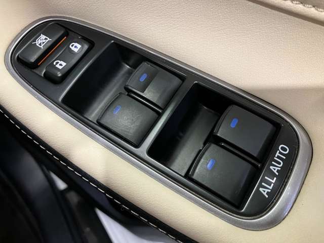 トヨタ クラウンマジェスタ　ハイブリッド ２．５ ＦＯＵＲ ４ＷＤ H30年 (北海道) 99