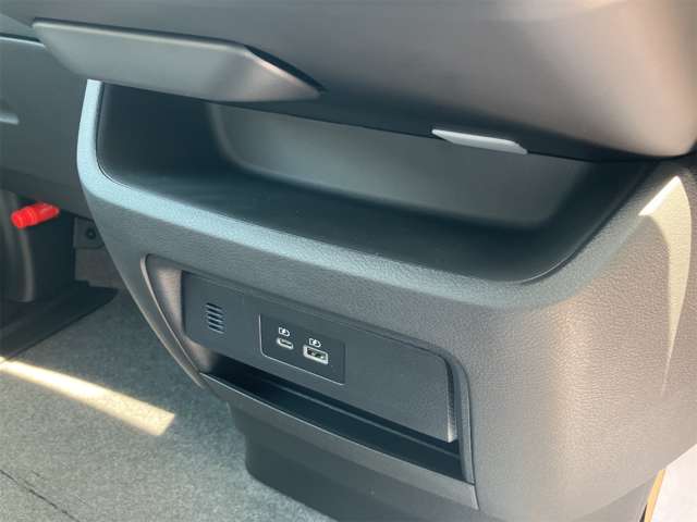 日産 セレナ １．４ Ｅ－ＰＯＷＥＲ ハイウェイスターＶ R6年 (東海) 99