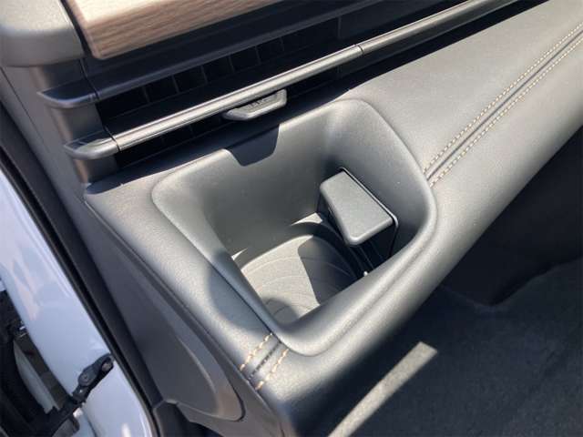 日産 セレナ １．４ Ｅ－ＰＯＷＥＲ ハイウェイスターＶ R6年 (東海) 99