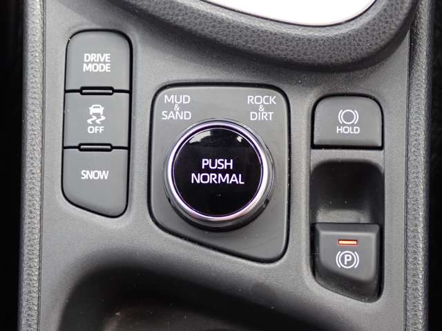 トヨタ ヤリスクロス １．５ Ｇ ４ＷＤ R5年 (関東) 99