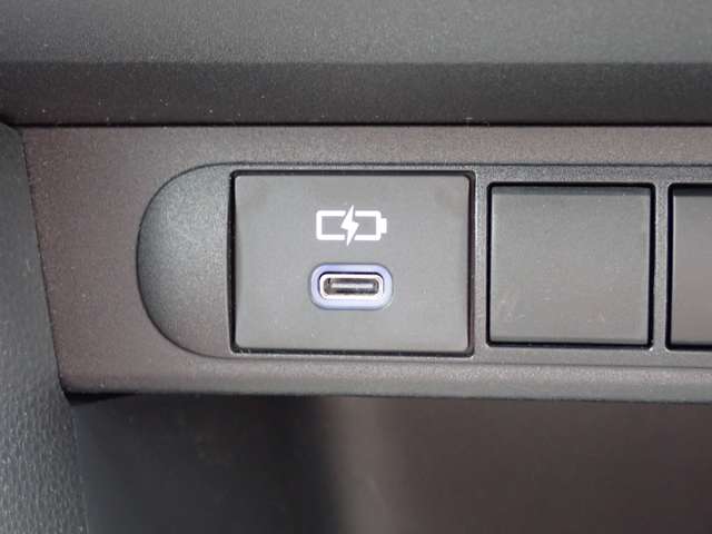 トヨタ ヤリスクロス １．５ Ｇ ４ＷＤ R5年 (関東) 99