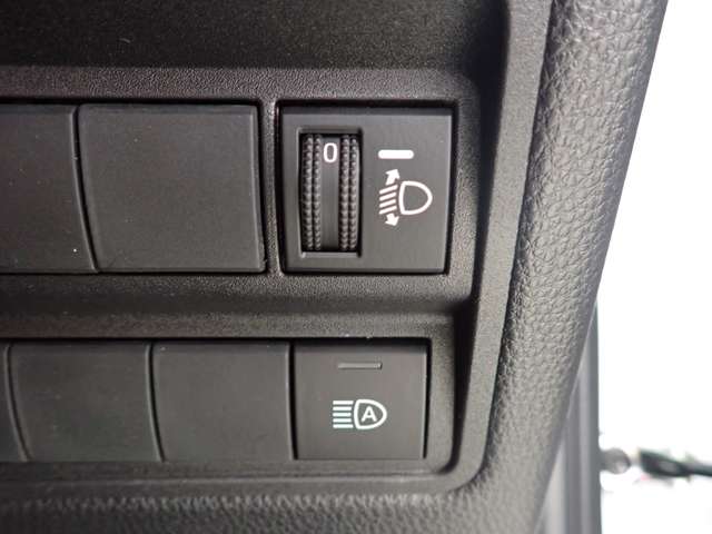 トヨタ ヤリスクロス １．５ Ｇ ４ＷＤ R5年 (関東) 99