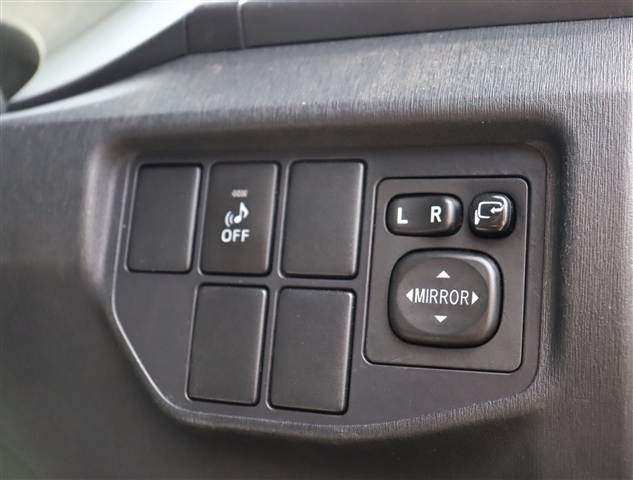 トヨタ プリウス １．８ Ｓ H25年 (関東) 99