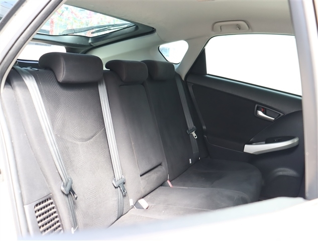 トヨタ プリウス １．８ Ｓ H25年 (関東) 99