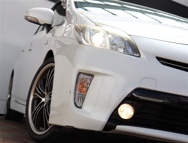 トヨタ プリウス １．８ Ｓ H25年 (関東) 99