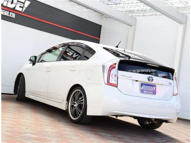 トヨタ プリウス １．８ Ｓ H25年 (関東) 99