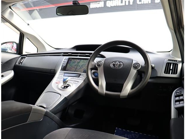 トヨタ プリウス １．８ Ｓ H25年 (関東) 99