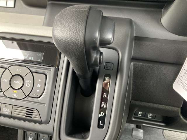 スズキ スペーシア ６６０ ハイブリッド Ｇ ４ＷＤ R5年 (東北) 99