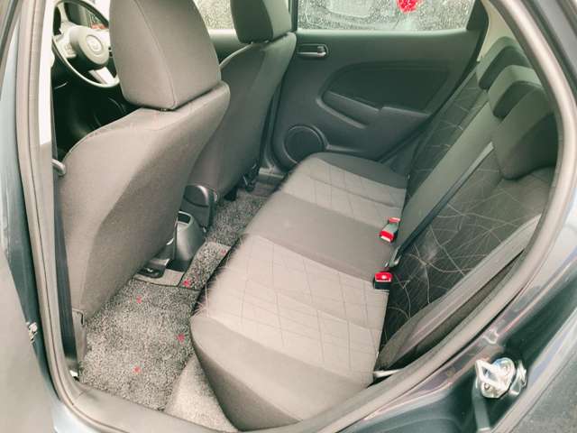 マツダ デミオ １．３ １３Ｃ H23年 (九州・沖縄) 99