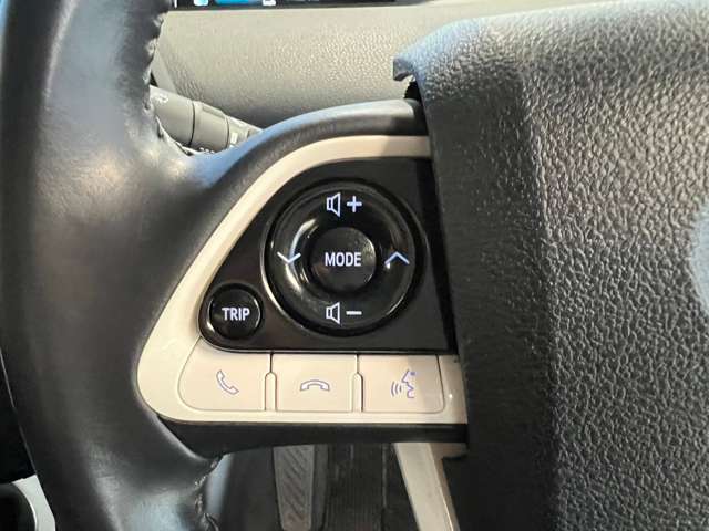 トヨタ プリウスＰＨＶ １．８ Ａ レザーパッケージ H29年 (東北) 99