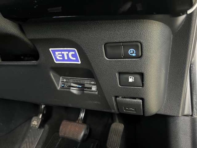 トヨタ プリウスＰＨＶ １．８ Ａ レザーパッケージ H29年 (東北) 99