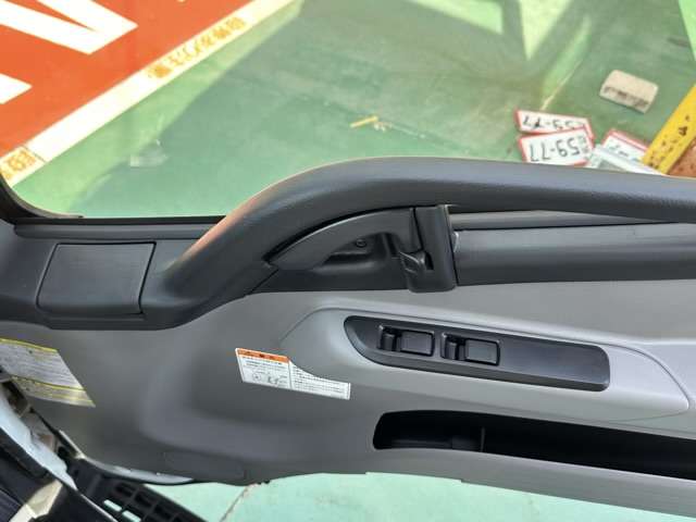 三菱フソウ キャンター ３．０ 強化ダンプ 全低床 ディーゼルターボ R5年 (東海) 99