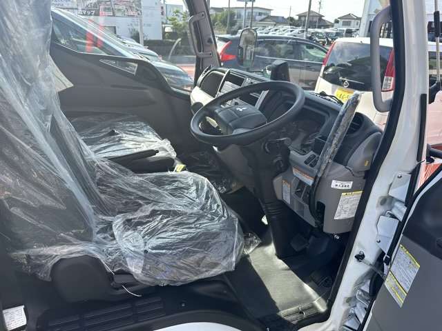 三菱フソウ キャンター ３．０ 強化ダンプ 全低床 ディーゼルターボ R5年 (東海) 99