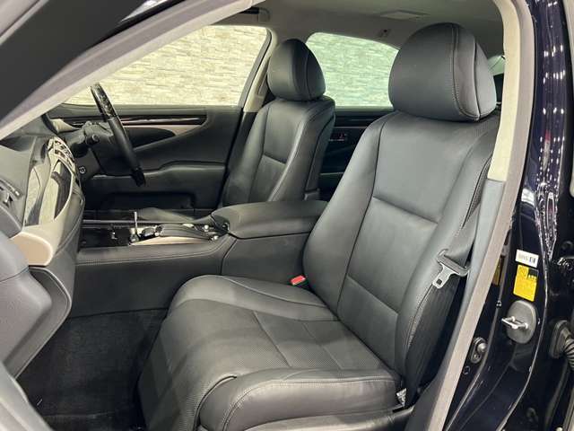 レクサス ＬＳハイブリッド ６００Ｈ バージョンＣ Ｉパッケージ ４ＷＤ H25年 (関東) 99