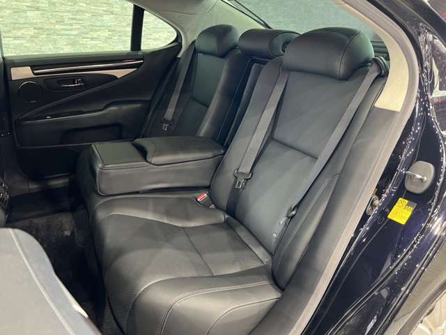 レクサス ＬＳハイブリッド ６００Ｈ バージョンＣ Ｉパッケージ ４ＷＤ H25年 (関東) 99