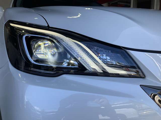 トヨタ クラウン　ハイブリッド ハイブリッド ２．５ Ｓ ＦＯＵＲ ４ＷＤ Ｊフロンティア リミテッド H30年 (東北) 99