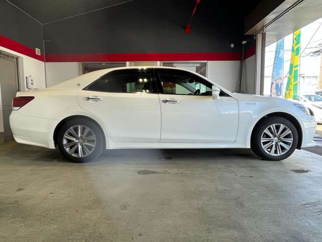 トヨタ クラウン　ハイブリッド ハイブリッド ２．５ Ｓ ＦＯＵＲ ４ＷＤ Ｊフロンティア リミテッド H30年 (東北) 99