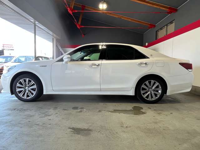 トヨタ クラウン　ハイブリッド ハイブリッド ２．５ Ｓ ＦＯＵＲ ４ＷＤ Ｊフロンティア リミテッド H30年 (東北) 99