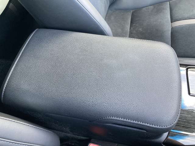 トヨタ クラウン　ハイブリッド ハイブリッド ２．５ Ｓ ＦＯＵＲ ４ＷＤ Ｊフロンティア リミテッド H30年 (東北) 99