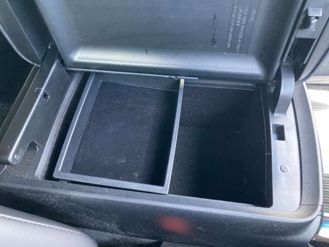 トヨタ クラウン　ハイブリッド ハイブリッド ２．５ Ｓ ＦＯＵＲ ４ＷＤ Ｊフロンティア リミテッド H30年 (東北) 99