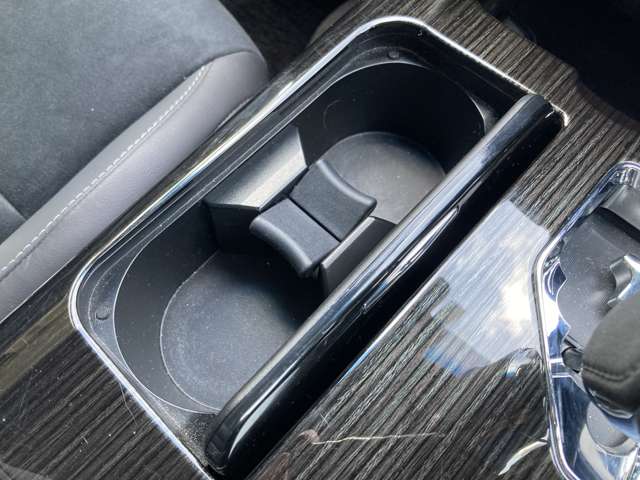 トヨタ クラウン　ハイブリッド ハイブリッド ２．５ Ｓ ＦＯＵＲ ４ＷＤ Ｊフロンティア リミテッド H30年 (東北) 99