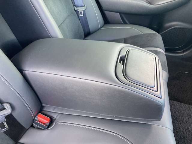 トヨタ クラウン　ハイブリッド ハイブリッド ２．５ Ｓ ＦＯＵＲ ４ＷＤ Ｊフロンティア リミテッド H30年 (東北) 99