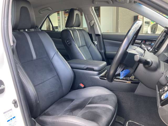 トヨタ クラウン　ハイブリッド ハイブリッド ２．５ Ｓ ＦＯＵＲ ４ＷＤ Ｊフロンティア リミテッド H30年 (東北) 99