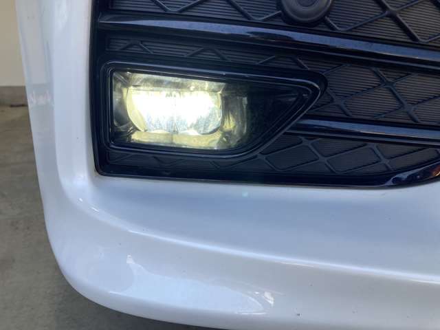 トヨタ クラウン　ハイブリッド ハイブリッド ２．５ Ｓ ＦＯＵＲ ４ＷＤ Ｊフロンティア リミテッド H30年 (東北) 99