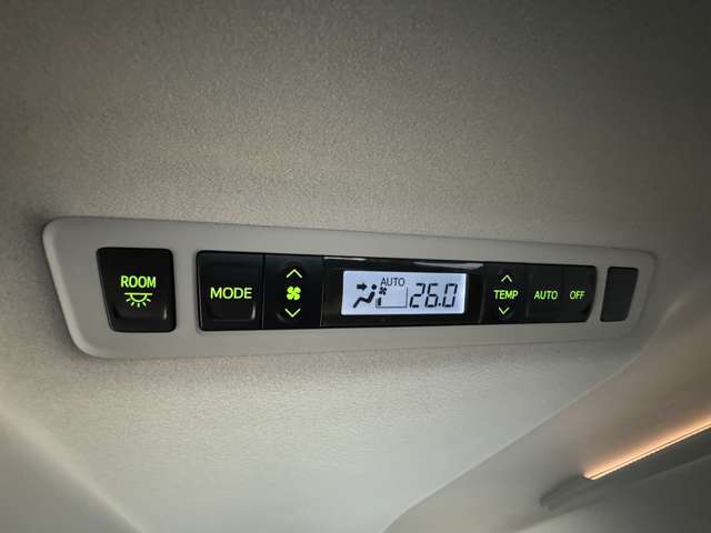 トヨタ ヴェルファイア ２．４ Ｚ プラチナセレクションＩＩ タイプゴールドＩＩ ４ＷＤ H23年 (東北) 99