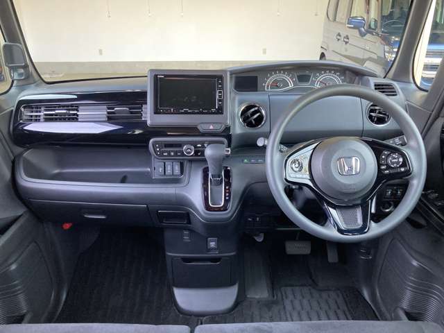 ホンダ Ｎ　ＢＯＸ カスタム ６６０ Ｌ ４ＷＤ R3年 (東北) 99