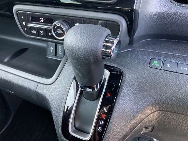 ホンダ Ｎ　ＢＯＸ カスタム ６６０ Ｌ ４ＷＤ R3年 (東北) 99