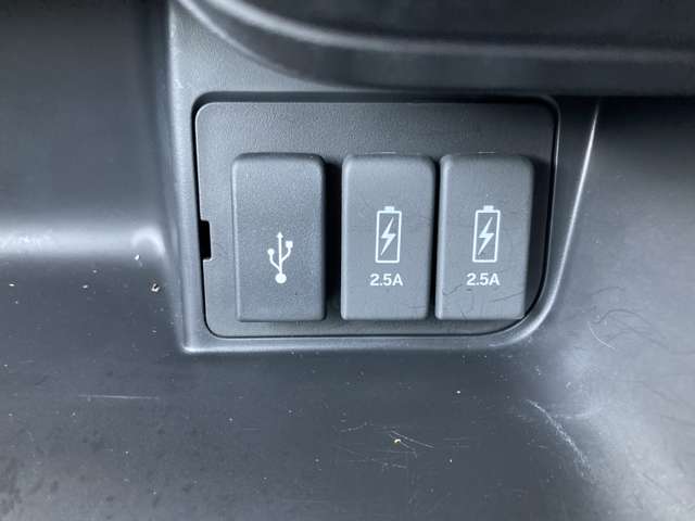 ホンダ Ｎ　ＢＯＸ カスタム ６６０ Ｌ ４ＷＤ R3年 (東北) 99